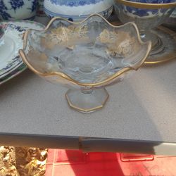 Ruffled Edge Bowl