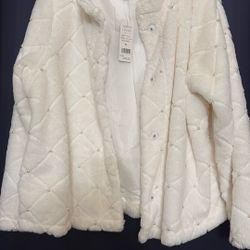 hermoso abrigo blanco 