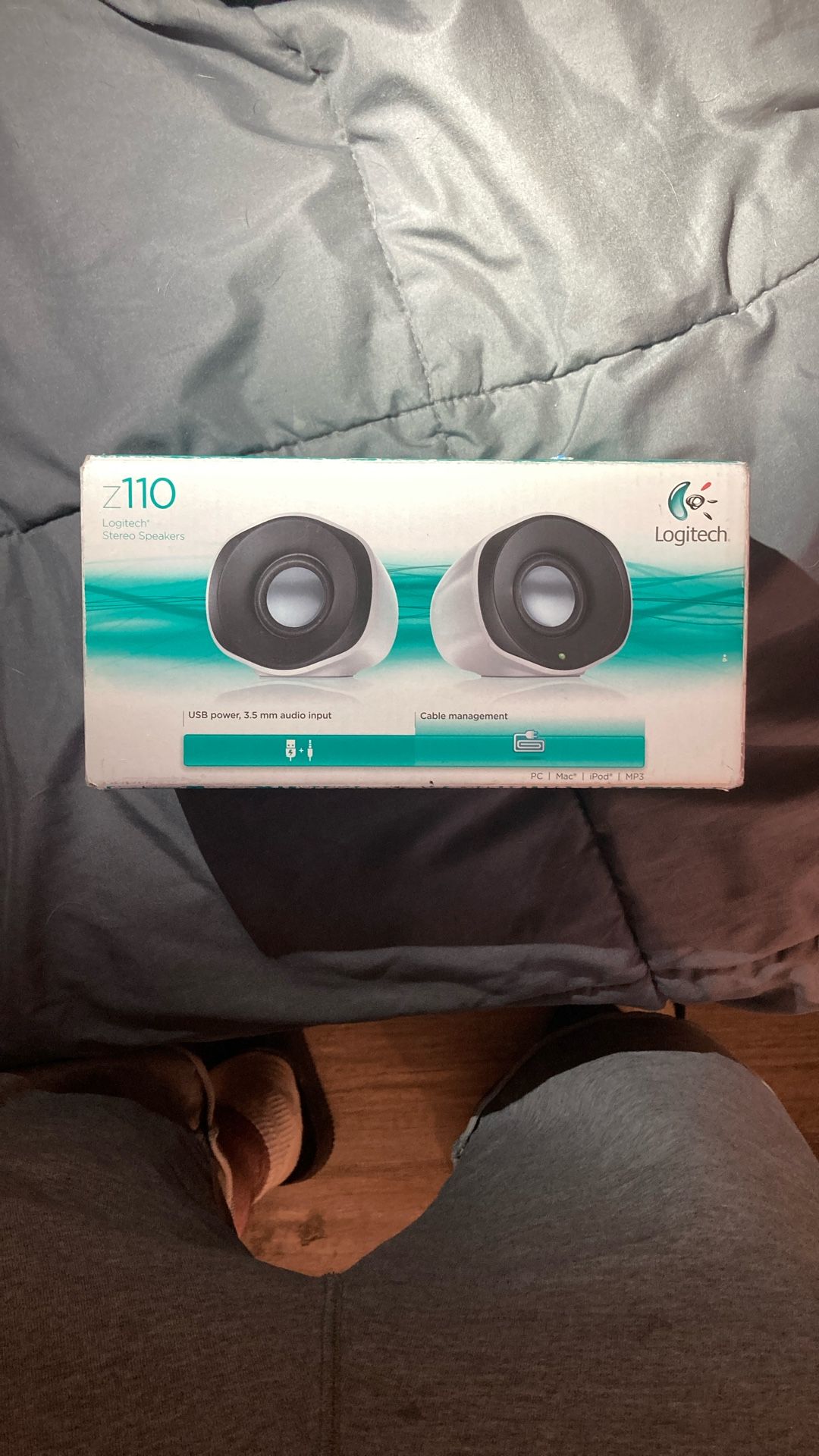 Logitech Z110 2 piece 3.5mm Multimedia Stereo Speaker USB