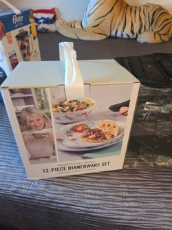 Martha Stewart dish set
