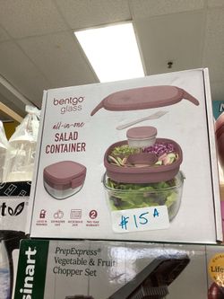 Salad container