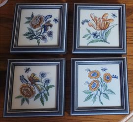 Set of 4 Framed Floral Ceramic Tiles