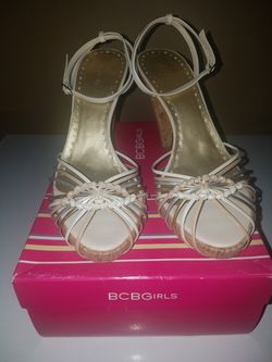 BCBG HEELS SIZE 10