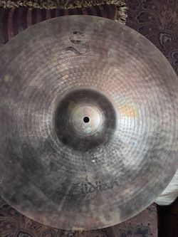 Zildjian ride cymbal