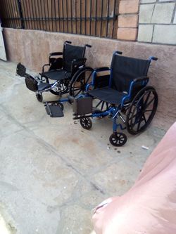 Sillas De Ruedas  Wheel Chairs Tienen Para Alzar Tus Piernas Descansar Tus Pies Para Arriba En El Este De Los Ángeles