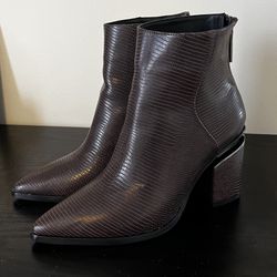 Women’s Boots 