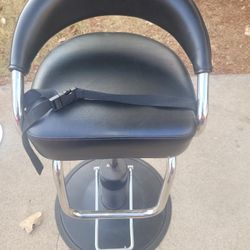 $150 Silla  Para  Barberia Es De Niño