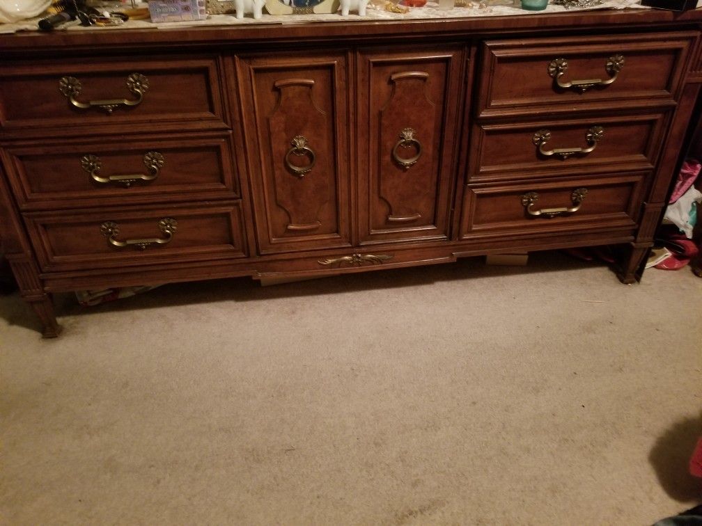 Two nice Furniture very good condition