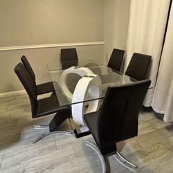 UPSCALE DINING ROOM SET! 😍😍😍