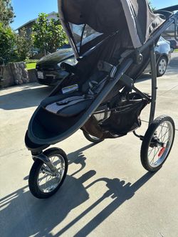 Jog stroller
