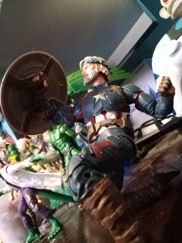 "Old man" Captain America Marvel Legends Figure