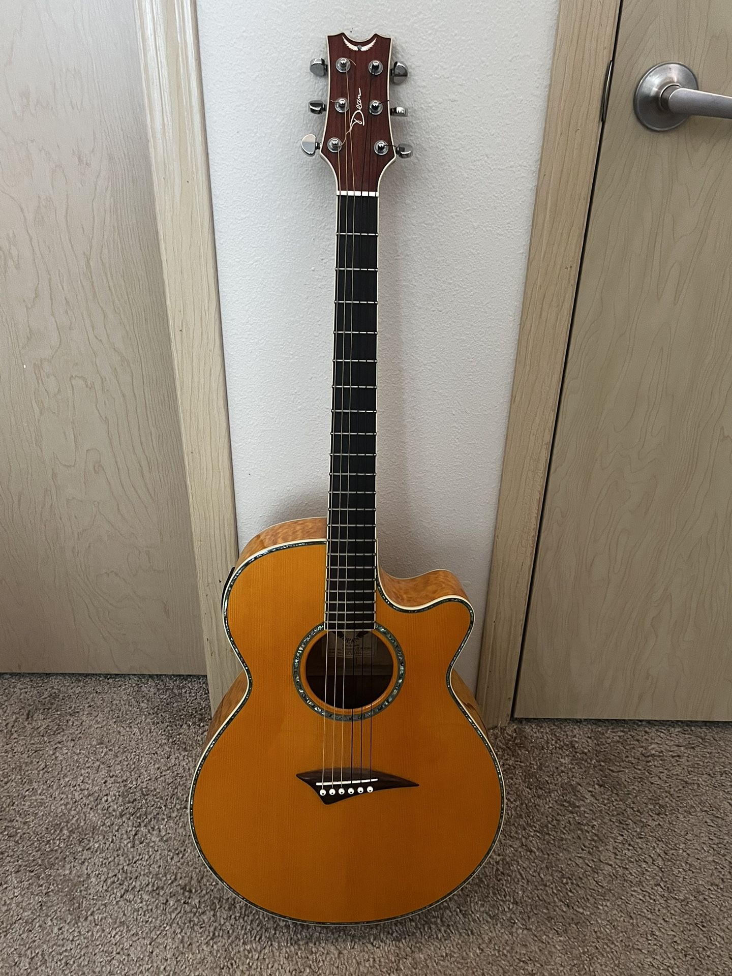 Dean Performer QSE All Amber Acoustic/Electric Guitar