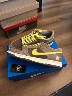 Nike dunk undefeated canteen Sz 12