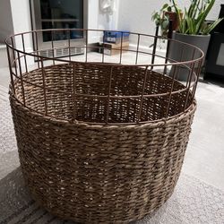 Wicker/Wire Basket 