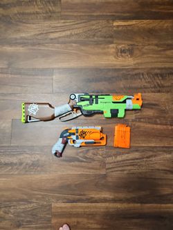 NERF Zombie Strike Slingfire Rifle and Hammershot Revolver
