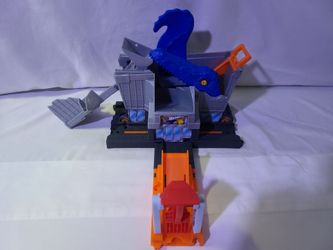 Hot Wheels City T-rex Grocery Attack (GNF92)