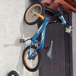 Kids bikes and ride ons (free)