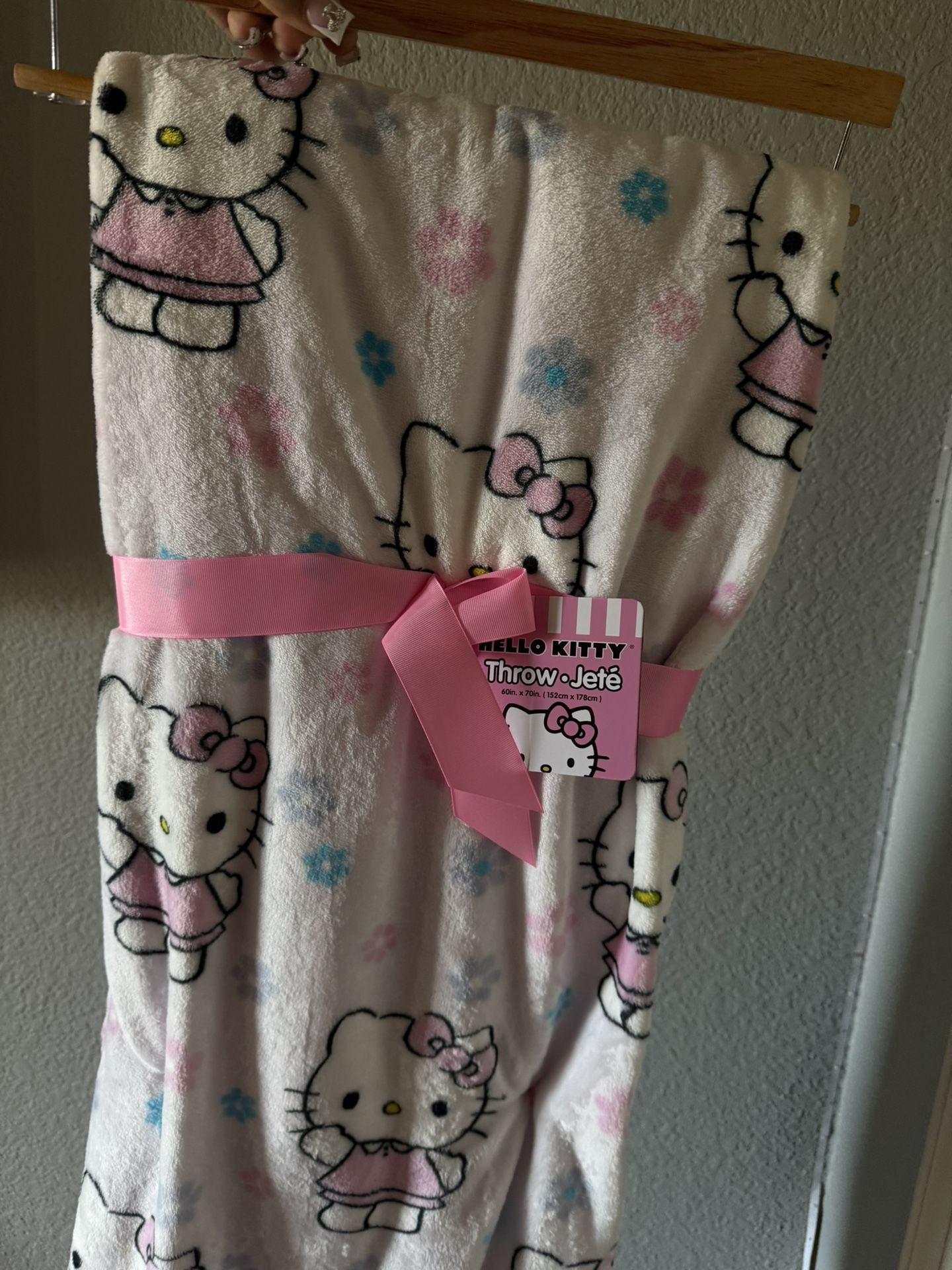 Hello Kitty Blanket