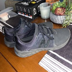 New Balance Tennis Shoes