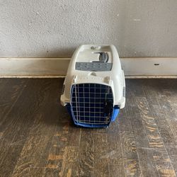 Small pet carrier