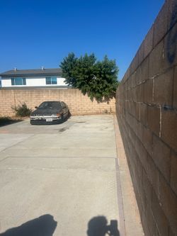 Car Parking/Vehicle Parkin/Small Boat Storage