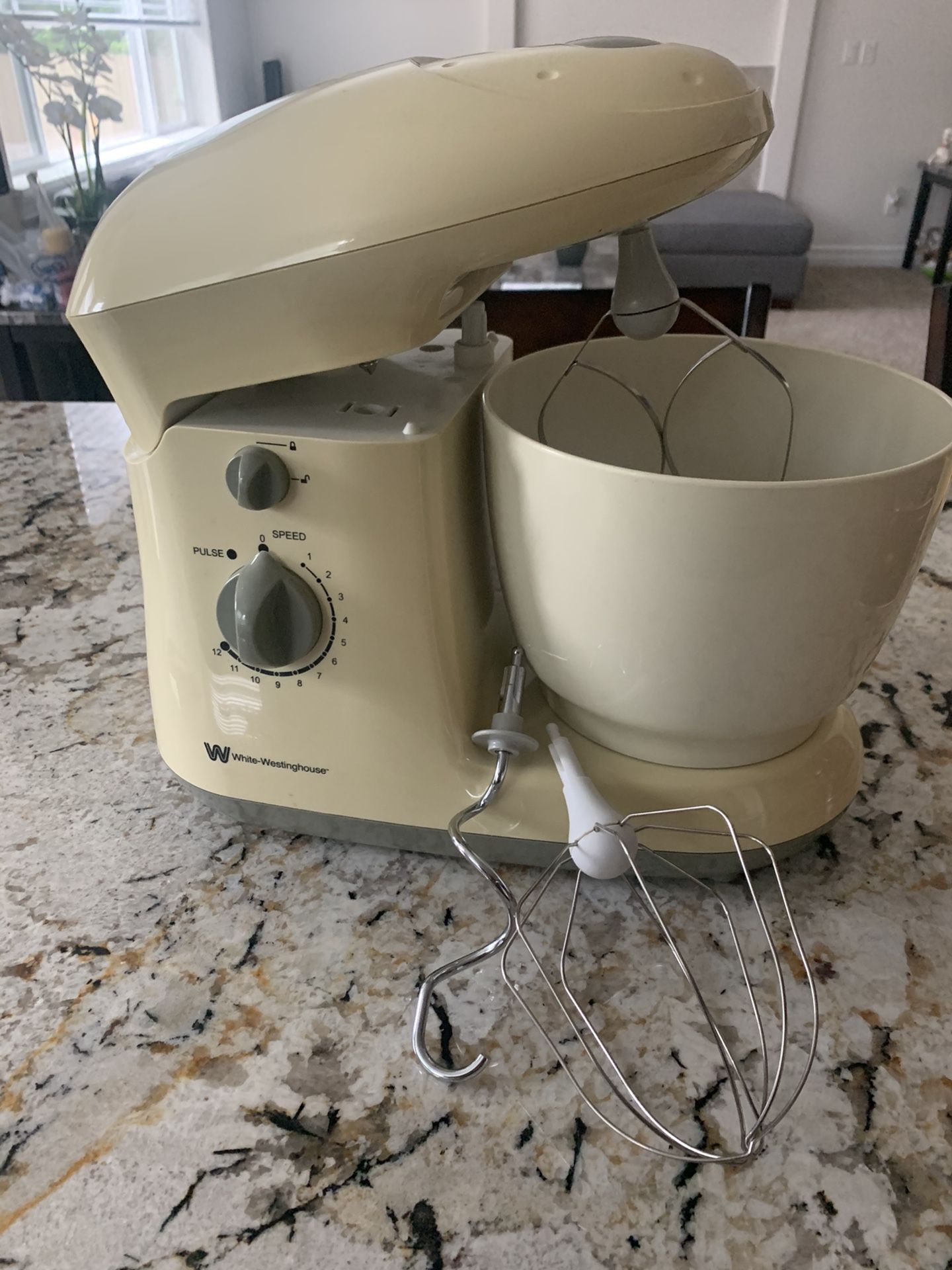 White Westinghouse mixers for Sale in Kent, WA OfferUp