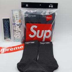 Black Supreme Socks