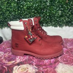 Men’s Size 10.5 Limited Edition Christmas Timberlands 