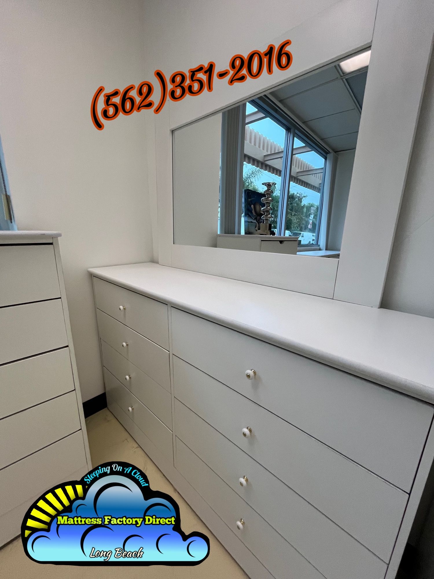 White Eight Drawer Dresser With Mirror New Comoda Bonita