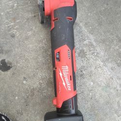 Vendo Esté Moltiusos Con Batería No Cargador 