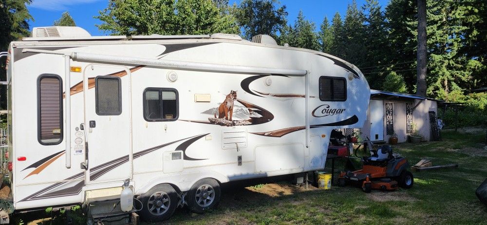 2010 Keystone Cougar