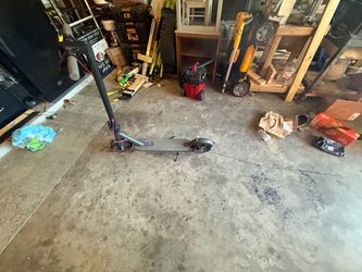 Electric scooter