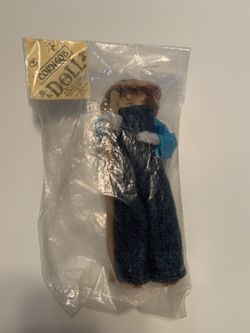  HAND-MADE CORN COB DOLL made In WEST VIRGINIA ( UNOPENED PACKAGE)