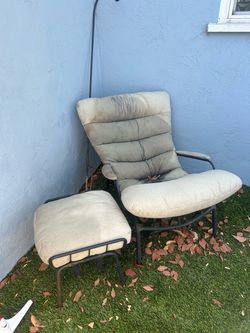 Patio Lounge Chair with Ottoman