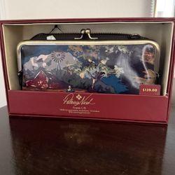  Patricia Nash, wallet/purse