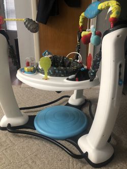 Evenflo baby jumper