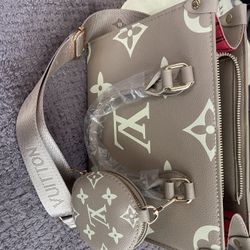 New Beautiful Women’s Asking $165!!