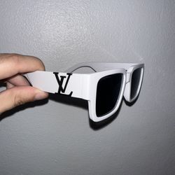 LV Sunglasses 