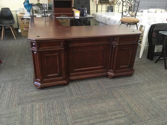 Executive L shaped desk