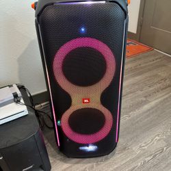 JBL Partybox 710, with two microphone jacks and amp plug in. Barely used.