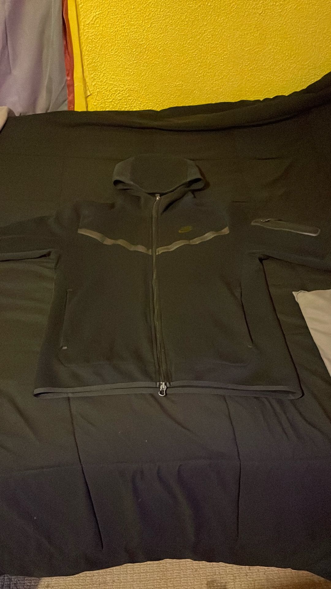 Nike Tech Old Gen