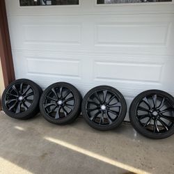 Black Rims / Wheel Set