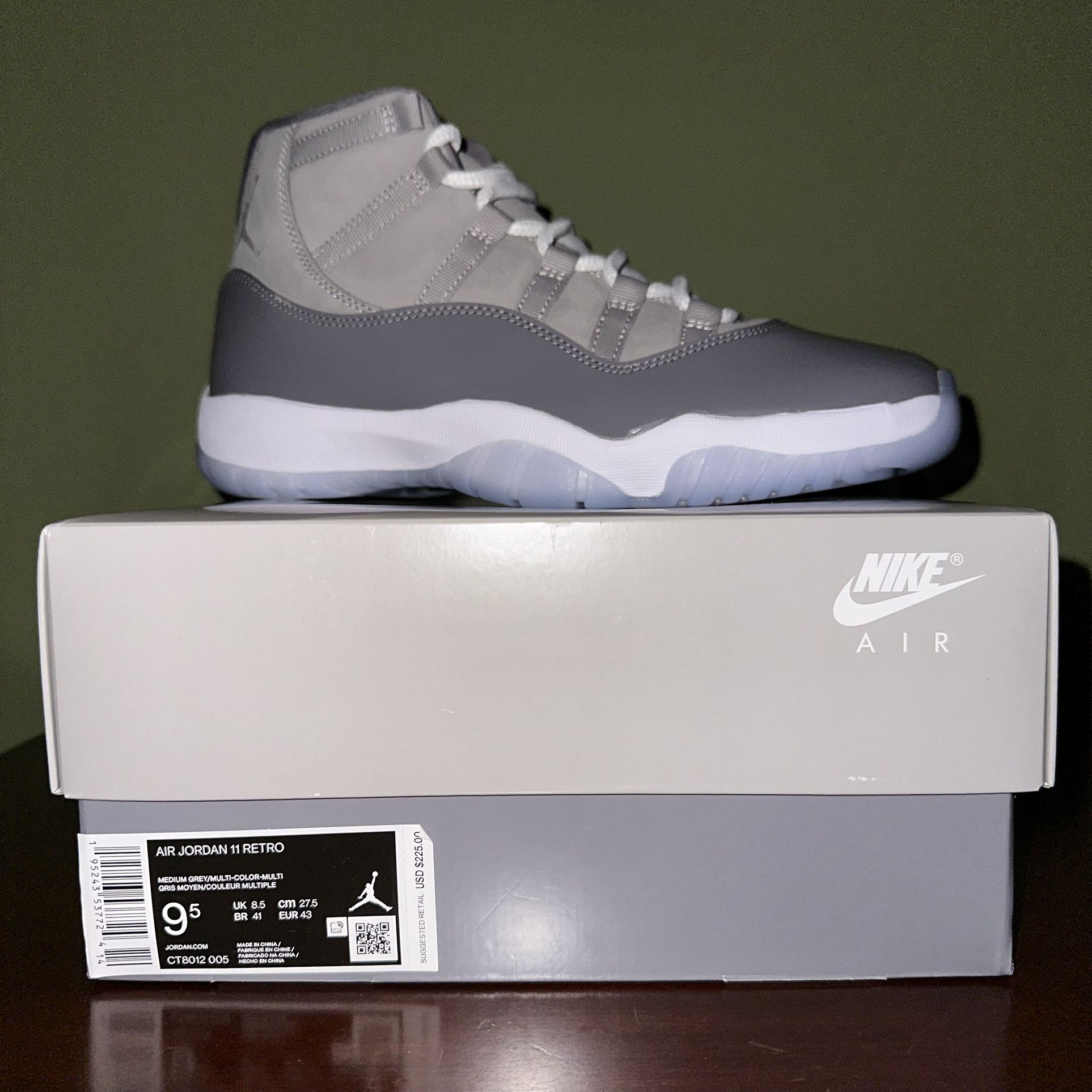 Nike Air Jordan Cool Grey 11’s  Size 9.5  
