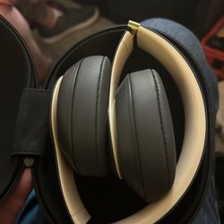 Beats Studio 3 Noise Canceling Wireless Headphones New 