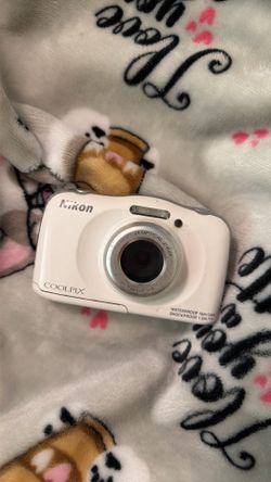 Nikon Coolpix s33