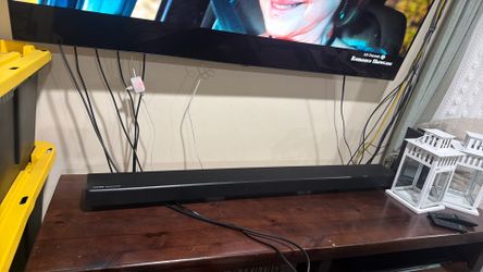 Samsung Sound Bar with woofer
