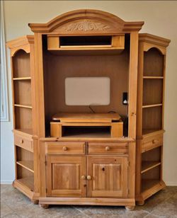TV entertainment piece