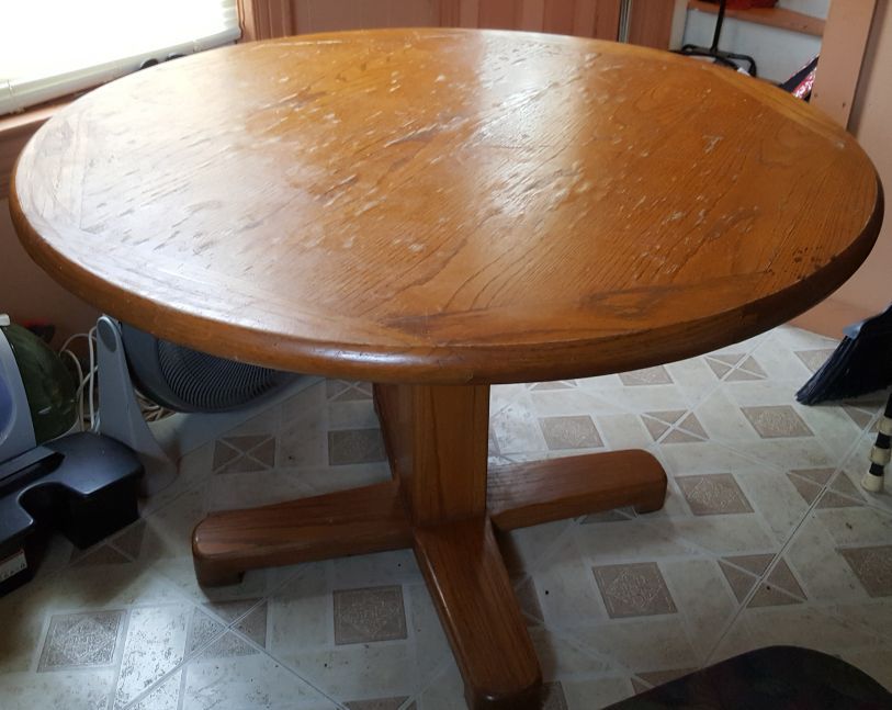 Kitchen table and 4 chairs