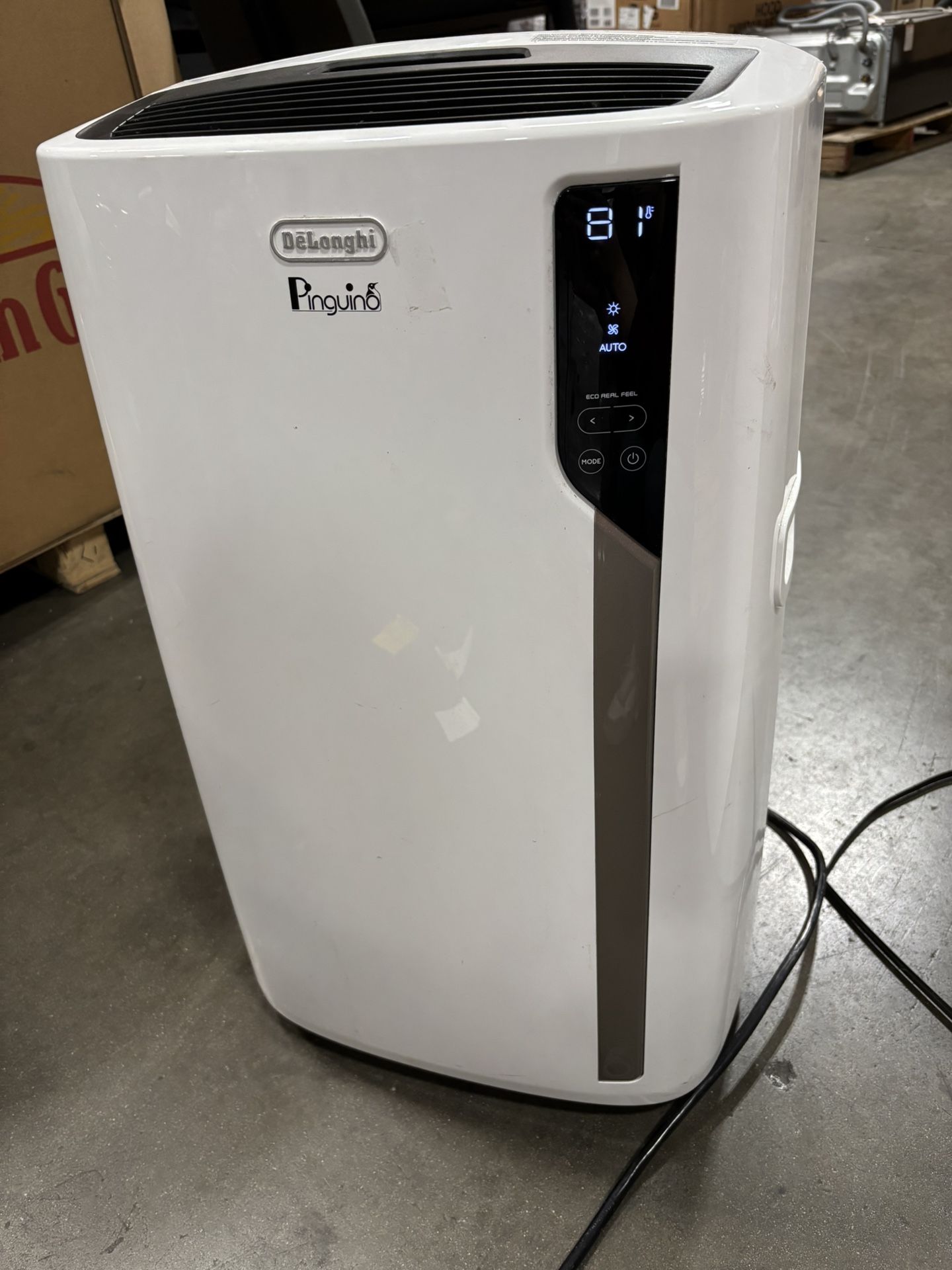 De'Longhi Pinguino 4-in-1: Air Conditioner, Heater, Dehumidifier, and Fan