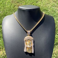 14k Gold Plated Large Jesus Piece Iced Out Pendant With 22” Box Chain Men Women Stainless Steel